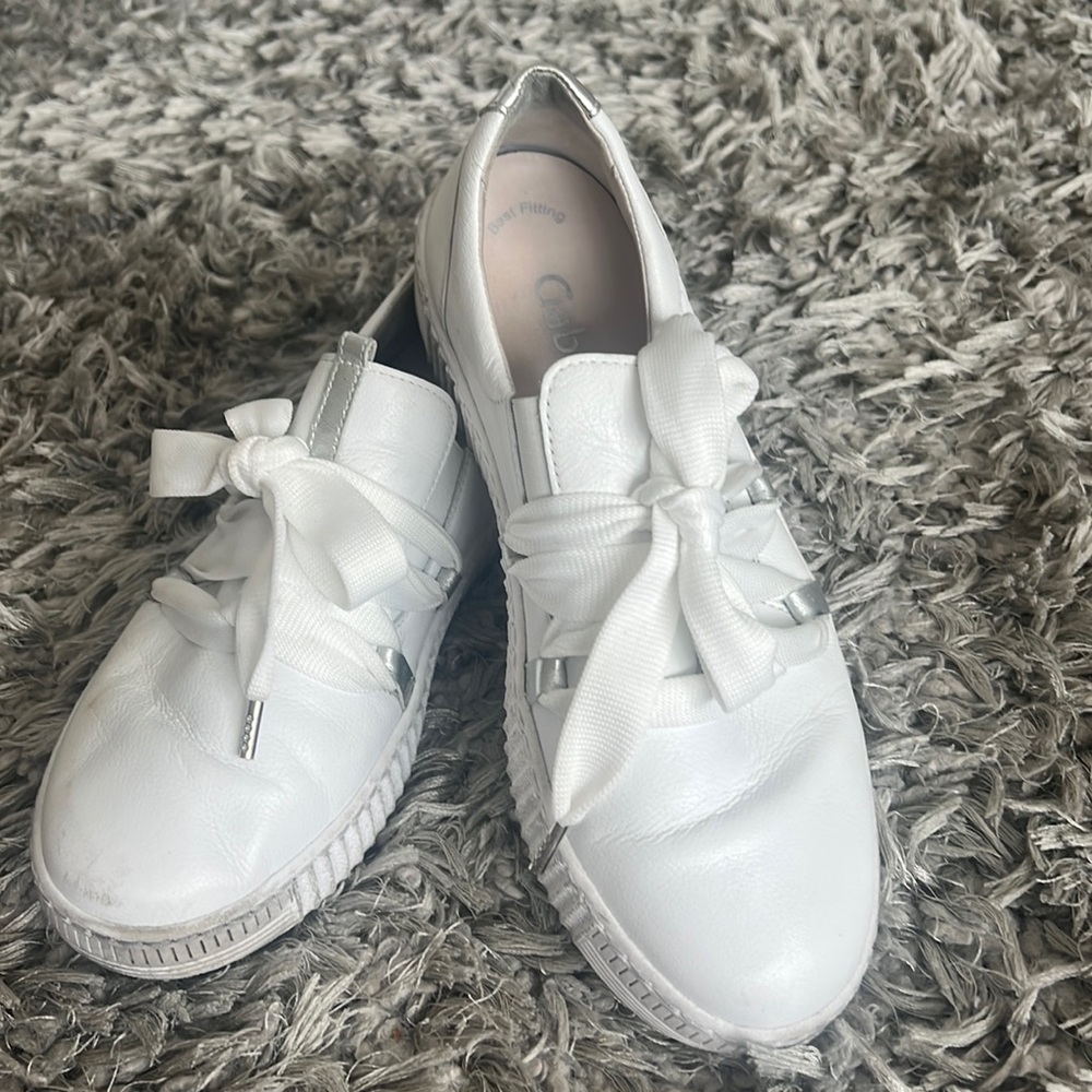 Gabor 140$ leather white sneakers 6(big 6)